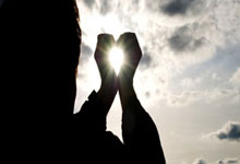 股票资金如何转出:国内十大炒股杠杆平台-“8连板”牛股天普股份：如股价进一步异常上涨 可能申请停牌核查